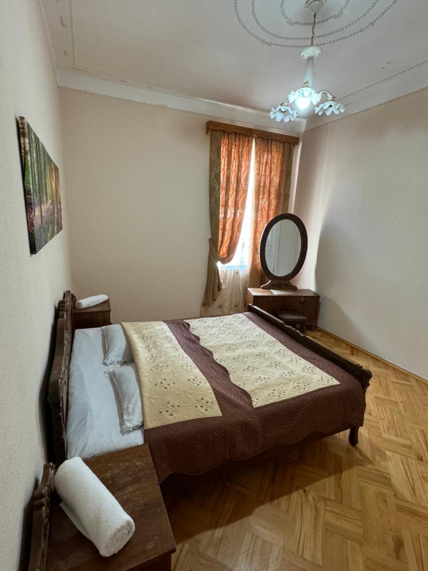 Host N1 Kutaisi Exterior foto